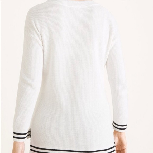 Zenergy by Chico’s White Top - Picture 2 of 10